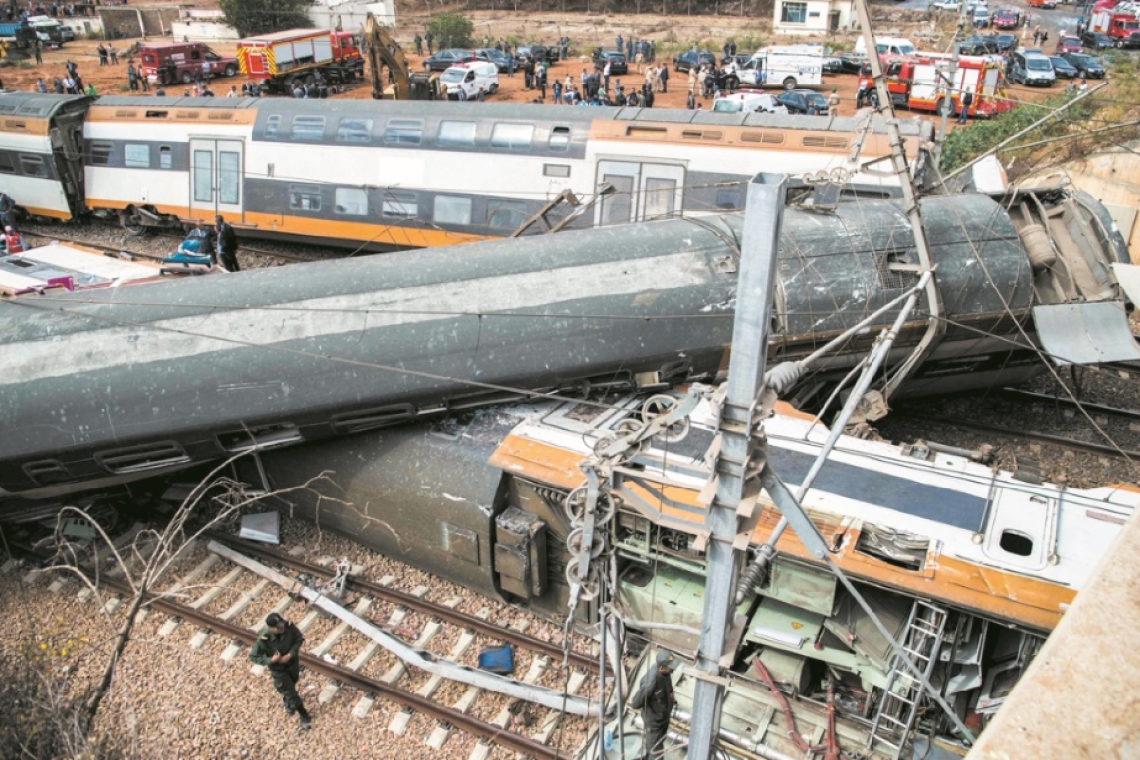 L'accident s'est produit sur une ligne ferroviaire en cours de rénovation depuis près de 30 ans dans l'État du Bengale occidental.